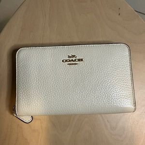 Coach Wallet White